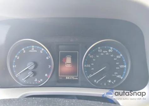 2018 Toyota Rav4 Xle z USA, uszkodzony, nr VIN 2T3RFREV9JW728346